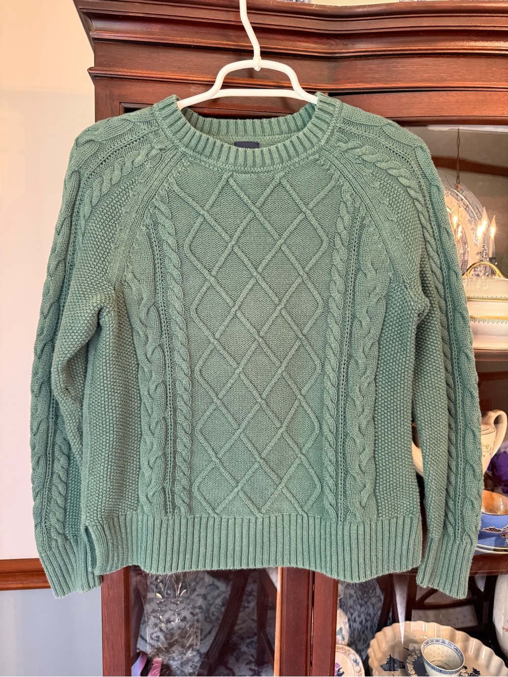 Gap 100% cotton Cable Knit Crewneck Sweater in Sage Green XS cottage core 90’s